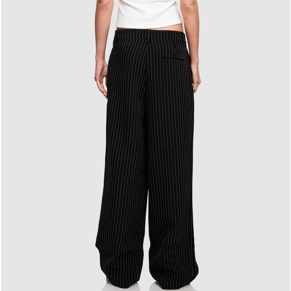 Lioness La Mesa Pant in black pinstripe  -SZ Large NWOT - Picture 2 of 13